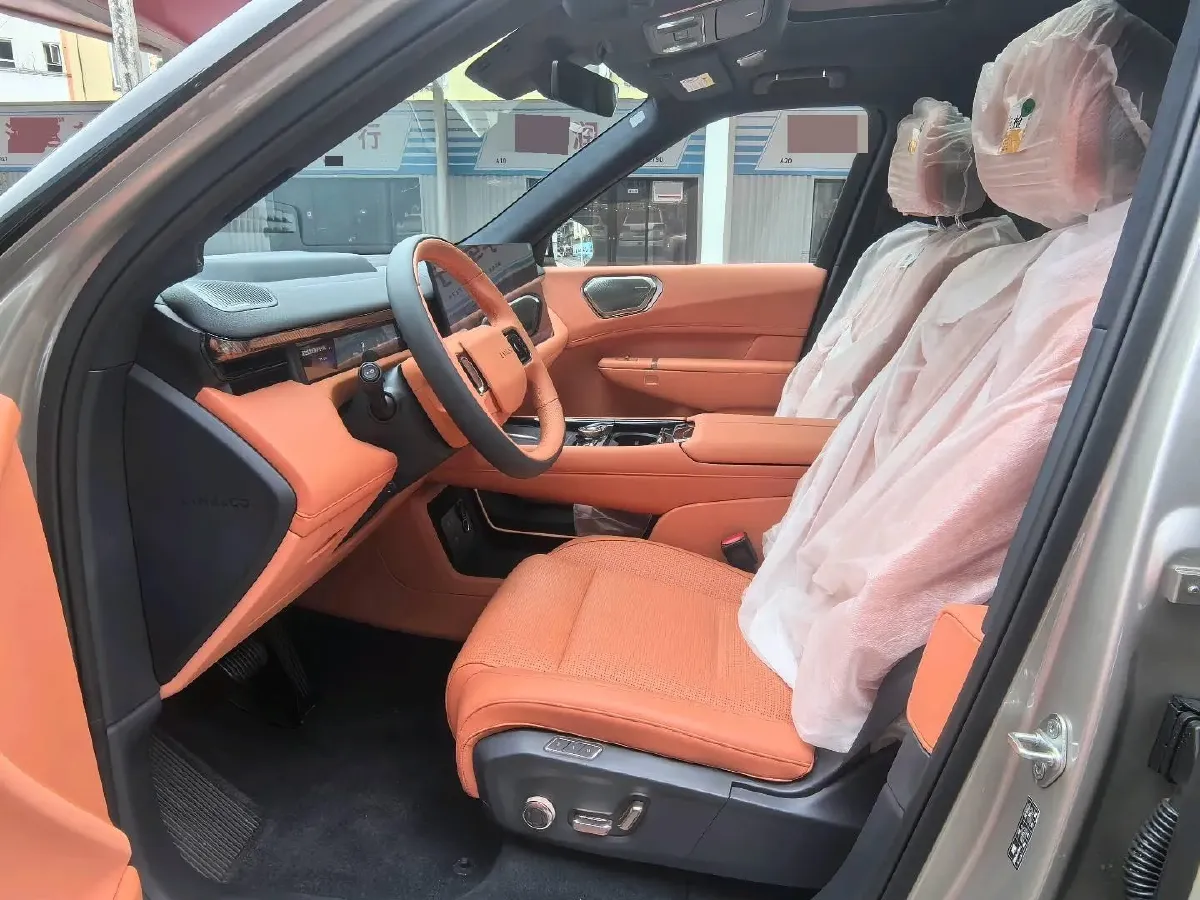 2025 LYNK&CO 900 2.0T 254HP L4 3DHT PHEV,autocango,china used car exporter,china ev exporter,chinese used car exporter,chinese used ev exporter