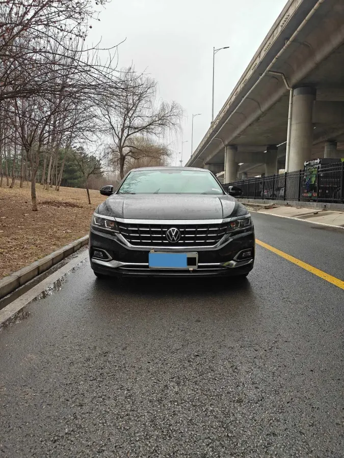 2020 Volkswagen Passat 2.0T 186HP L4 7DCT,autocango,china used car exporter,china ev exporter,chinese used car exporter,chinese used ev exporter