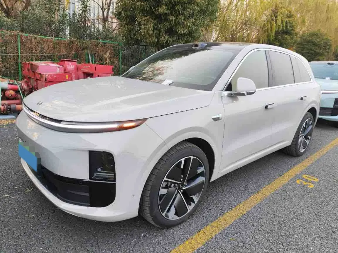 2025 Li L6 Range Extended 154HP L4 REEV,autocango,china used car exporter,china ev exporter,chinese used car exporter,chinese used ev exporter
