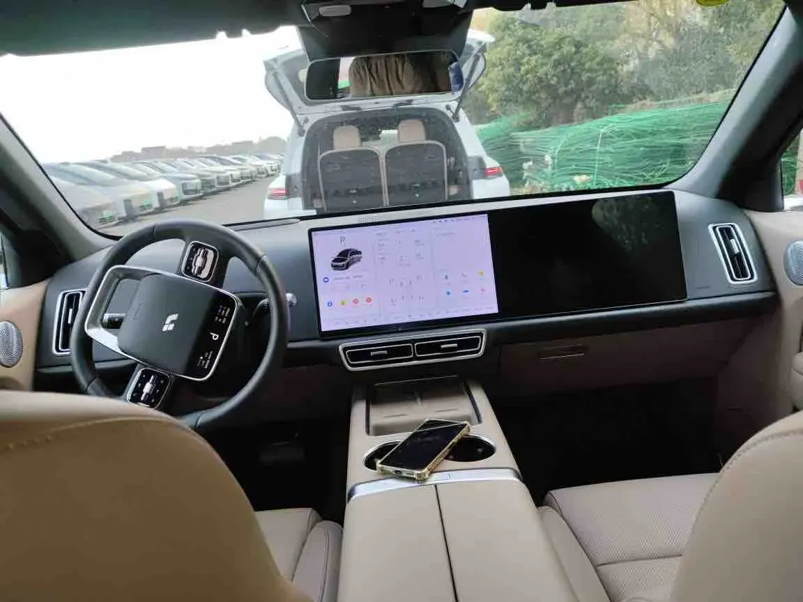 2025 Li L6 Range Extended 154HP L4 REEV,autocango,china used car exporter,china ev exporter,chinese used car exporter,chinese used ev exporter