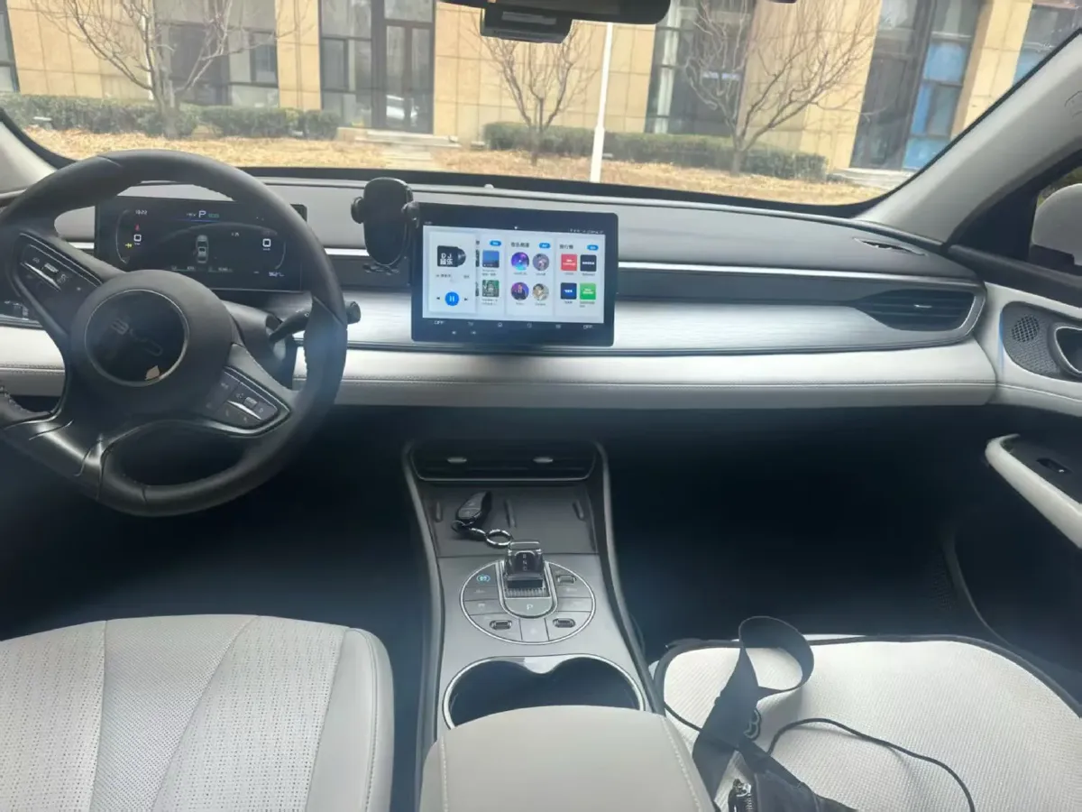 2025 BYD Seal05 DM-i 1.5L 101HP L4 E-CVT PHEV 7.68KWH,autocango,china used car exporter,china ev exporter,chinese used car exporter,chinese used ev exporter