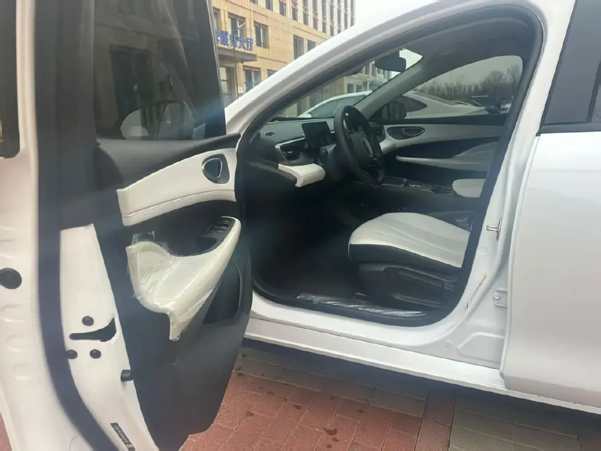 2025 BYD Seal05 DM-i 1.5L 101HP L4 E-CVT PHEV 7.68KWH,autocango,china used car exporter,china ev exporter,chinese used car exporter,chinese used ev exporter