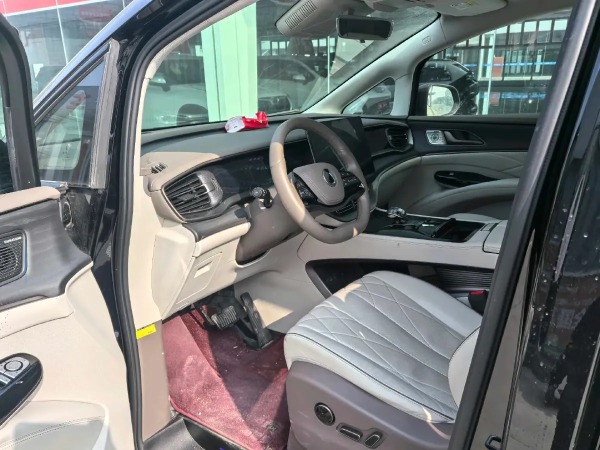 2022 Mercedes-Benz GLC Class 2.0T 197HP L4 9AT,autocango,china used car exporter,china ev exporter,chinese used car exporter,chinese used ev exporter