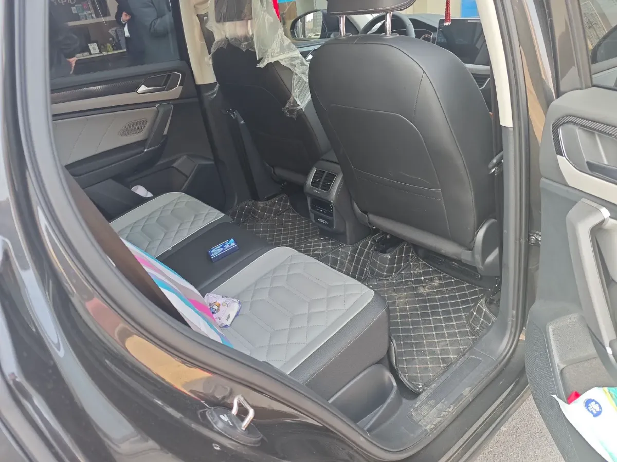 2025 Volkswagen Tayron 1.5T 160HP L4 7DCT,autocango,china used car exporter,china ev exporter,chinese used car exporter,chinese used ev exporter