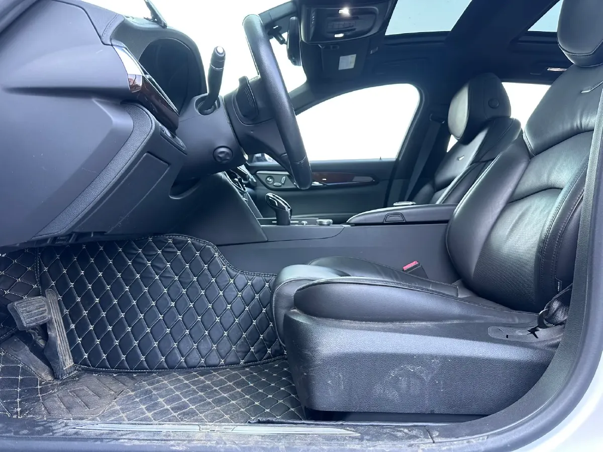 2020 Cadillac CT6 2.0T 241HP L4 10AT,autocango,china used car exporter,china ev exporter,chinese used car exporter,chinese used ev exporter