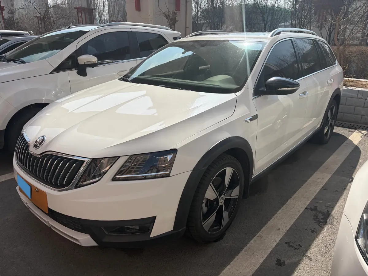 2018 Skoda Octavia 1.4T 150HP L4 7DCT,autocango,china used car exporter,china ev exporter,chinese used car exporter,chinese used ev exporter
