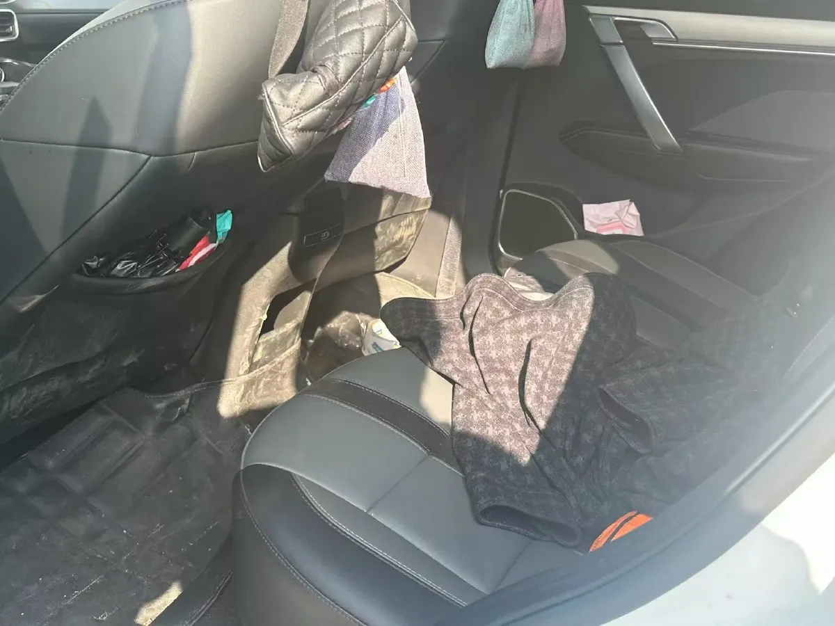 2023 Geely Coolray 1.5T 181HP L4 7DCT,autocango,china used car exporter,china ev exporter,chinese used car exporter,chinese used ev exporter