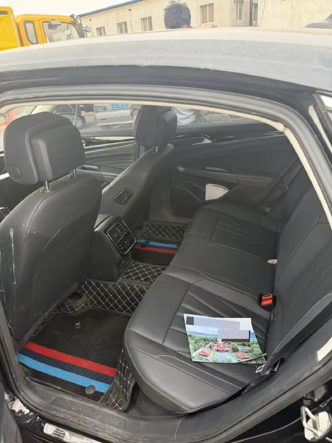 2024 Volkswagen Passat 2.0T 220HP L4 7DCT,autocango,china used car exporter,china ev exporter,chinese used car exporter,chinese used ev exporter