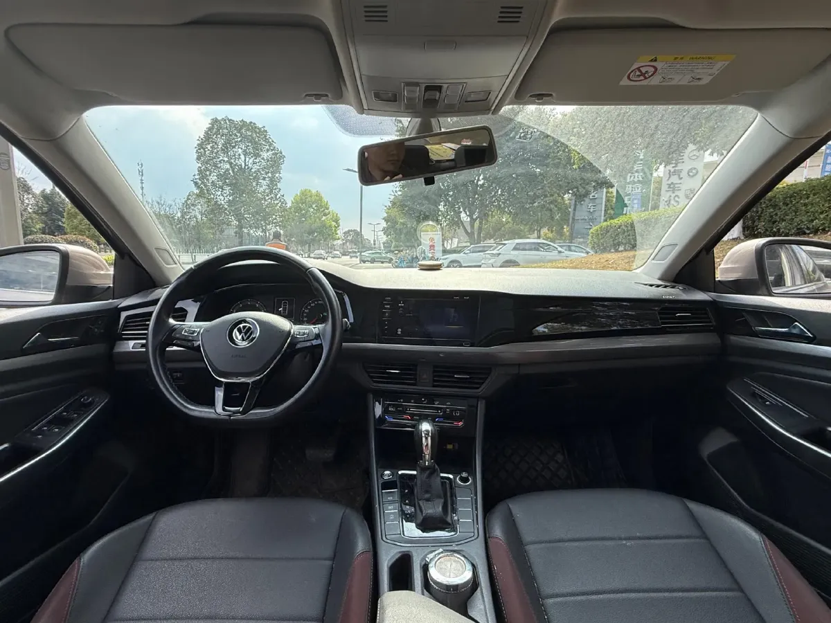 2020 Volkswagen Bora 1.5L 113HP L4 6AT,autocango,china used car exporter,china ev exporter,chinese used car exporter,chinese used ev exporter