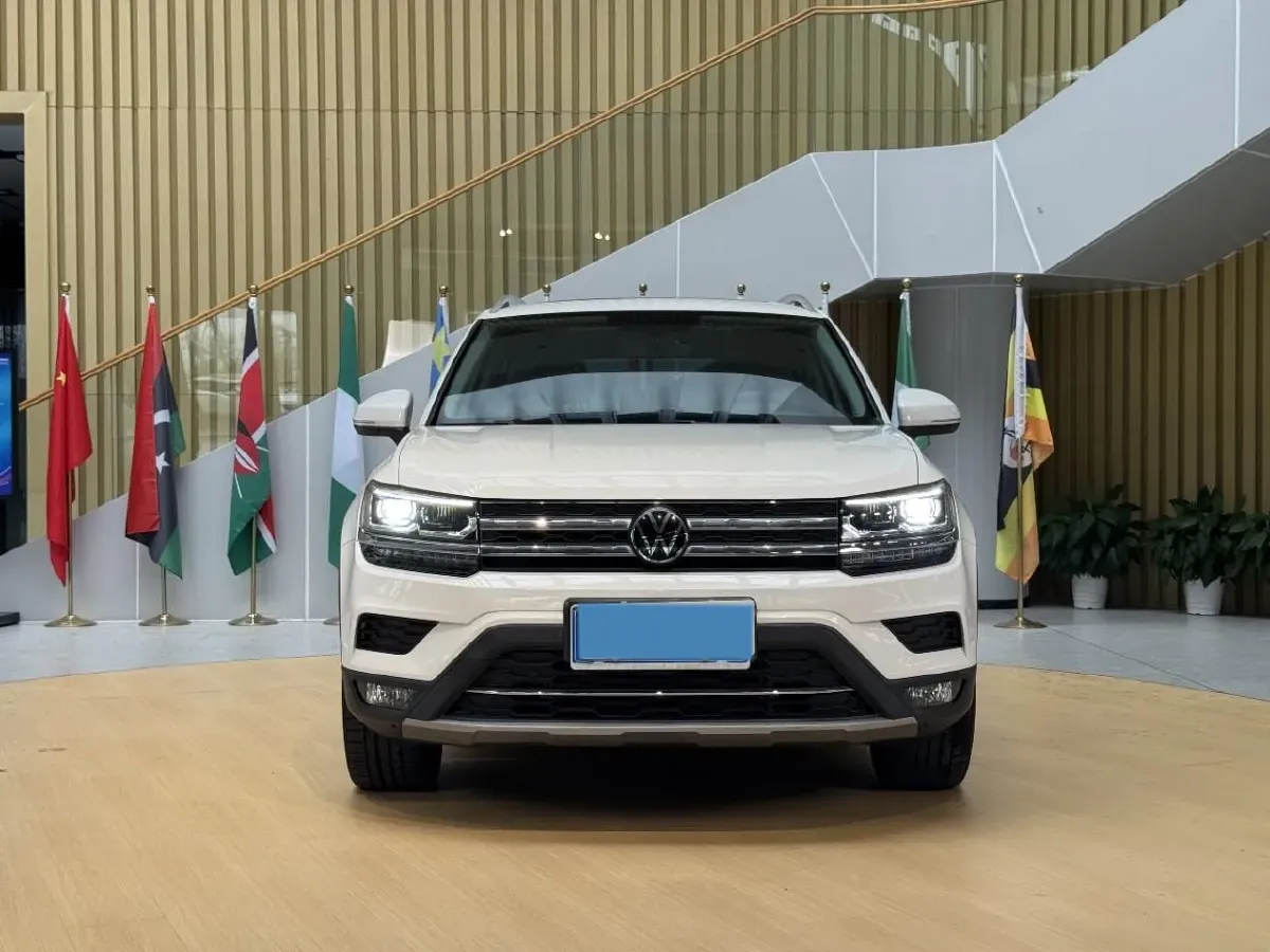 2022 Volkswagen Tharu 2.0T 186HP L4 7DCT,autocango,china used car exporter,china ev exporter,chinese used car exporter,chinese used ev exporter