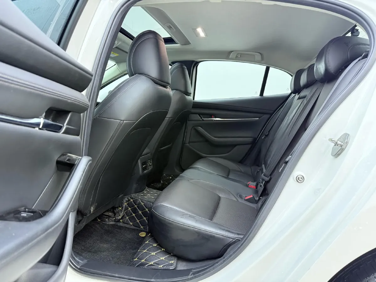 2020 Mazda 3 Axela 2.0L 158HP L4 6AT,autocango,china used car exporter,china ev exporter,chinese used car exporter,chinese used ev exporter