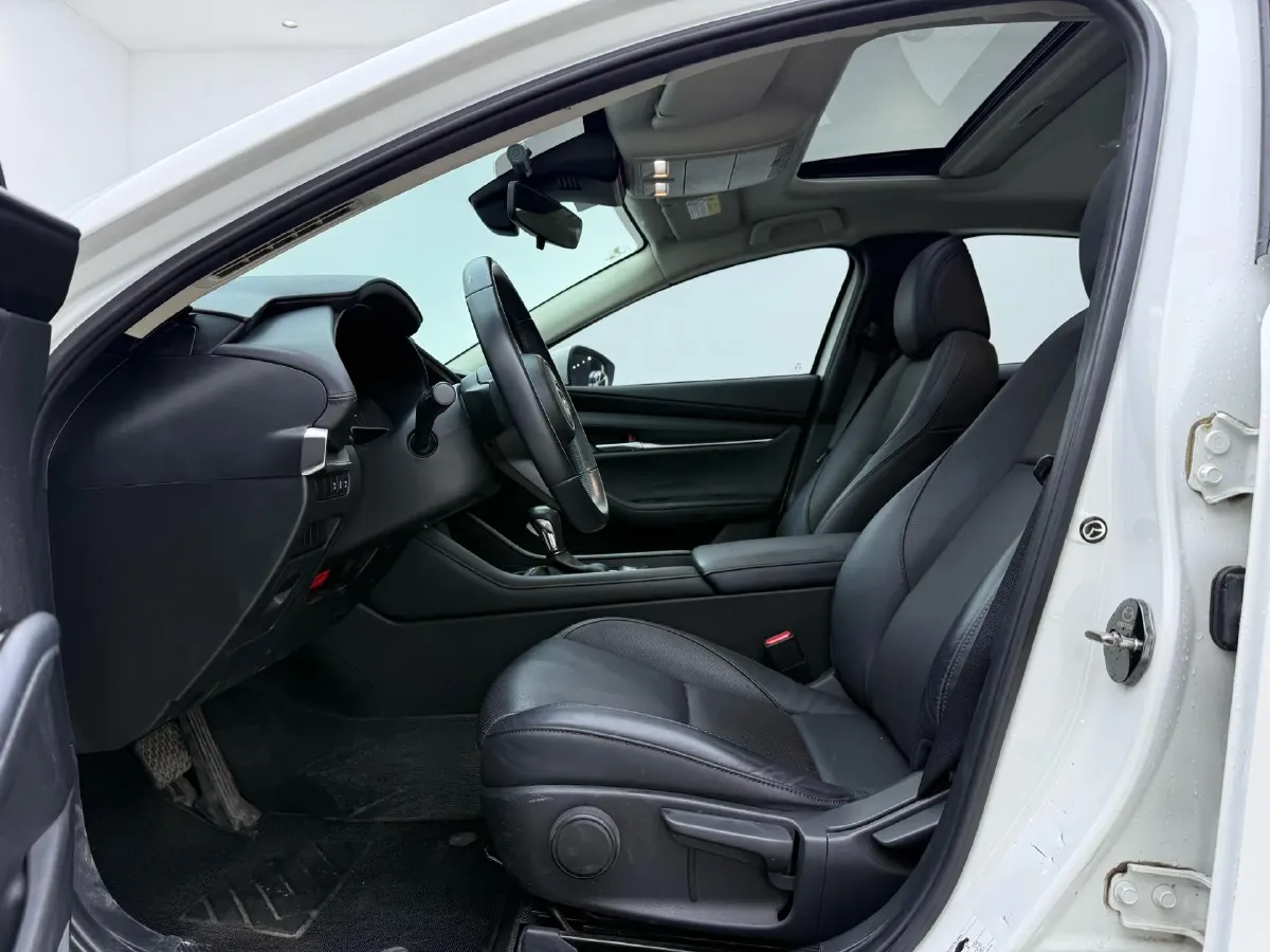 2020 Mazda 3 Axela 2.0L 158HP L4 6AT,autocango,china used car exporter,china ev exporter,chinese used car exporter,chinese used ev exporter