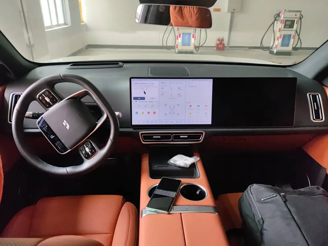 2025 Li L6 Range Extended 154HP L4 REEV,autocango,china used car exporter,china ev exporter,chinese used car exporter,chinese used ev exporter