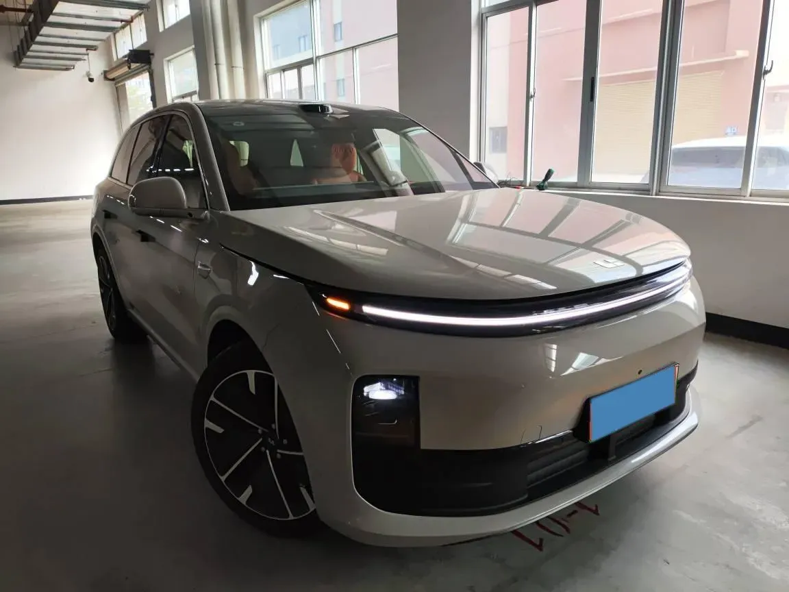 2025 Li L6 Range Extended 154HP L4 REEV,autocango,china used car exporter,china ev exporter,chinese used car exporter,chinese used ev exporter