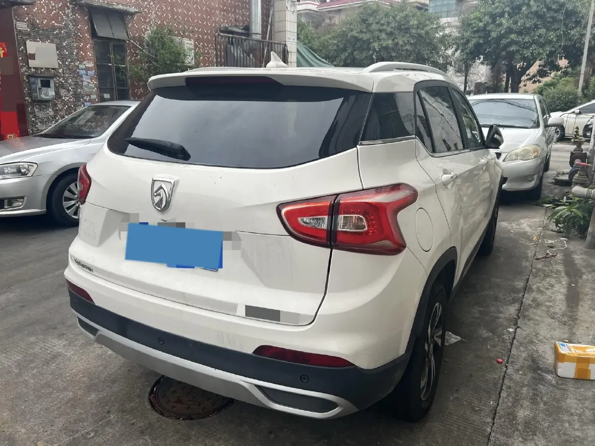2017 BaoJun 510 1.5L 112HP L4 6MT,autocango,china used car exporter,china ev exporter,chinese used car exporter,chinese used ev exporter