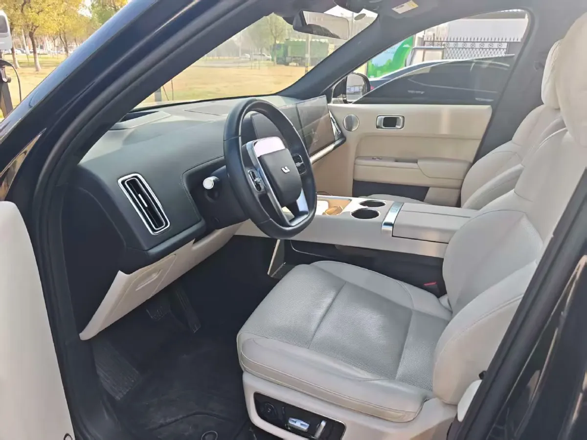 2022 Li L9 Range Extended 154HP REEV 42.6KWH,autocango,china used car exporter,china ev exporter,chinese used car exporter,chinese used ev exporter