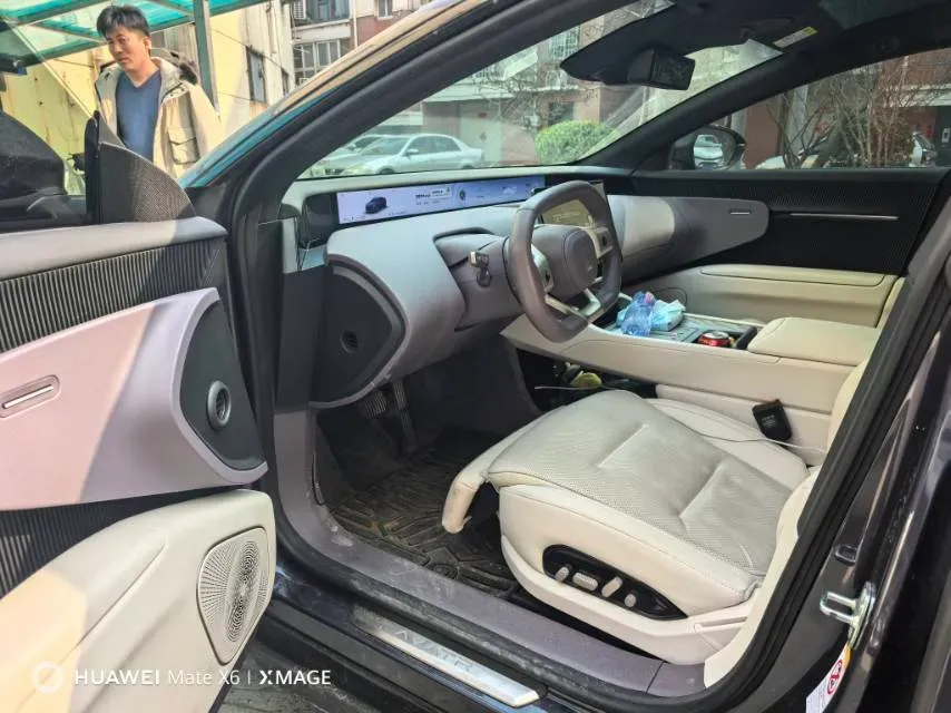 2024 Avatr 12 BEV 94.5KWH,autocango,china used car exporter,china ev exporter,chinese used car exporter,chinese used ev exporter