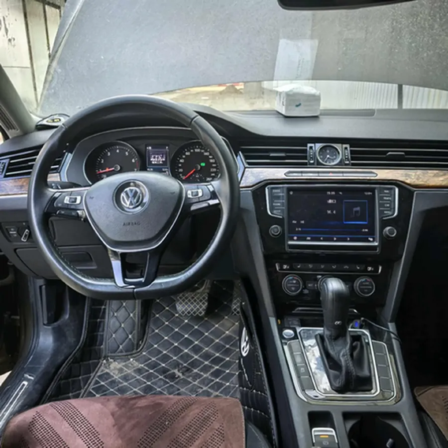 2017 Volkswagen Magotan 1.8T 180HP L4 7DCT,autocango,china used car exporter,china ev exporter,chinese used car exporter,chinese used ev exporter