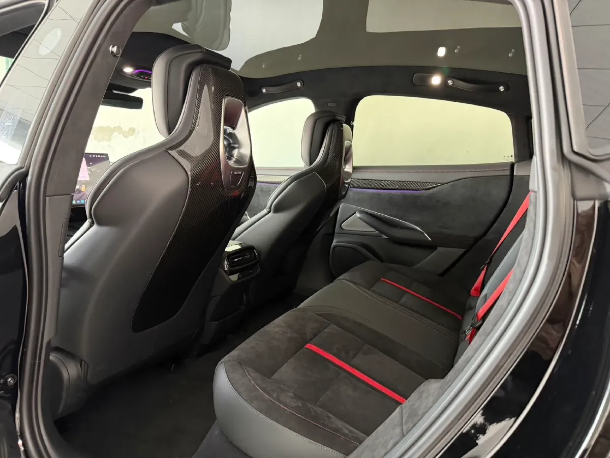 2025 MI SU7 Ultra BEV 93.7KWH,autocango,china used car exporter,china ev exporter,chinese used car exporter,chinese used ev exporter