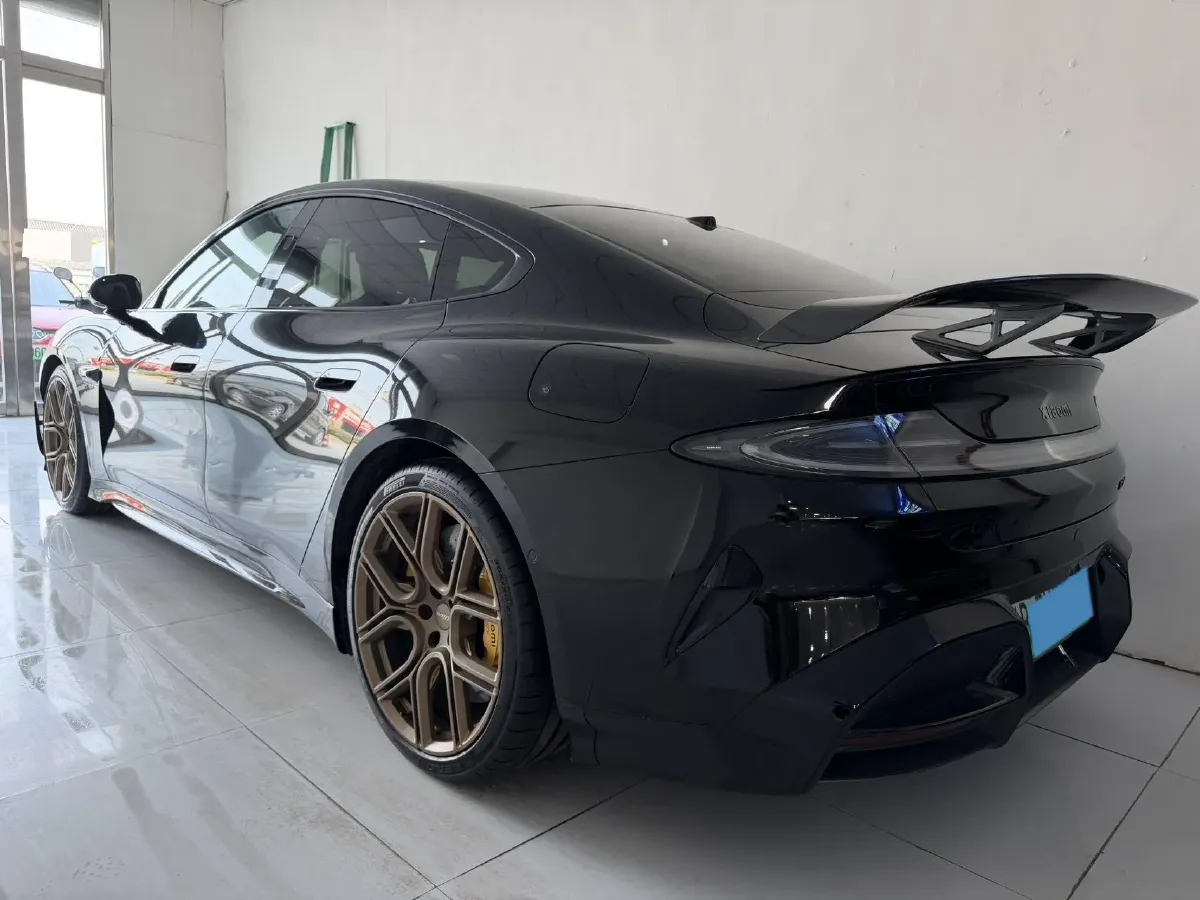 2025 MI SU7 Ultra BEV 93.7KWH,autocango,china used car exporter,china ev exporter,chinese used car exporter,chinese used ev exporter