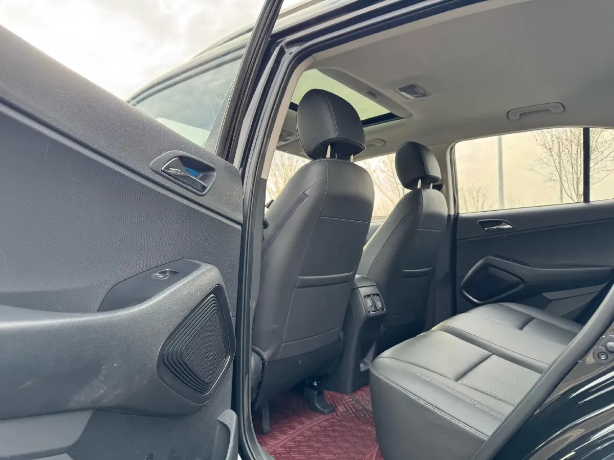 2021 Hyundai ix35 1.4T 140HP L4 7DCT,autocango,china used car exporter,china ev exporter,chinese used car exporter,chinese used ev exporter