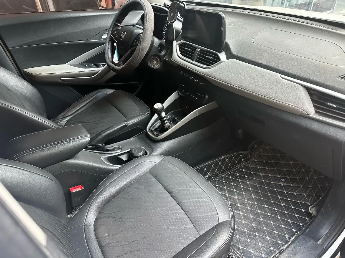 2017 BaoJun 510 1.5L 112HP L4 6MT,autocango,china used car exporter,china ev exporter,chinese used car exporter,chinese used ev exporter