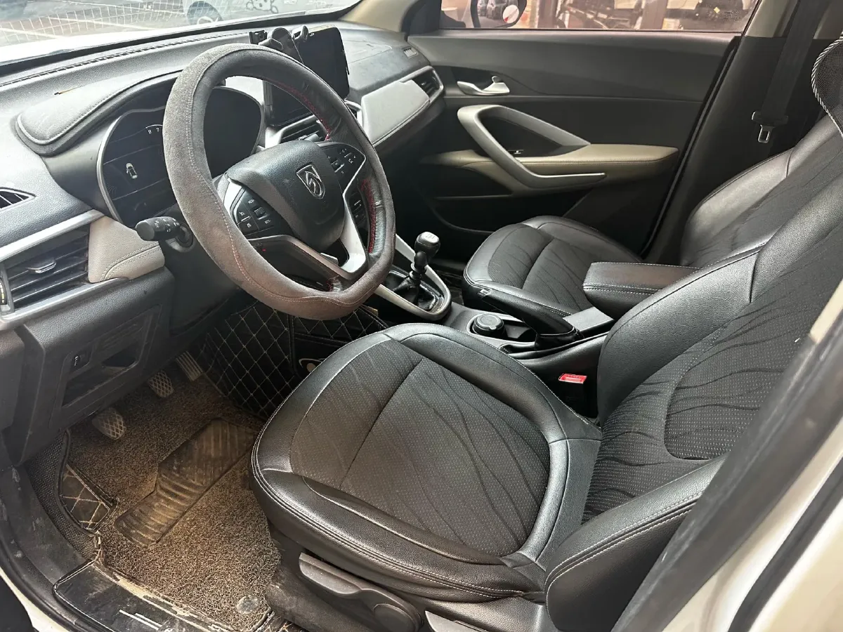 2017 BaoJun 510 1.5L 112HP L4 6MT,autocango,china used car exporter,china ev exporter,chinese used car exporter,chinese used ev exporter