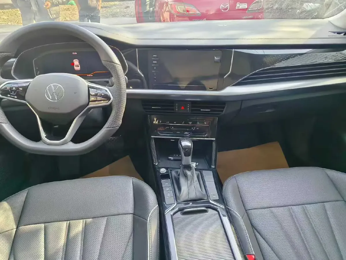 2024 Volkswagen Passat 2.0T 220HP L4 7DCT,autocango,china used car exporter,china ev exporter,chinese used car exporter,chinese used ev exporter