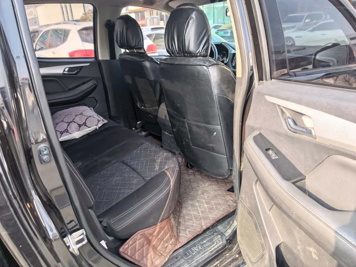 2019 Isuzu RE-MAX Jim 2.0T 204HP L4 5MT,autocango,china used car exporter,china ev exporter,chinese used car exporter,chinese used ev exporter