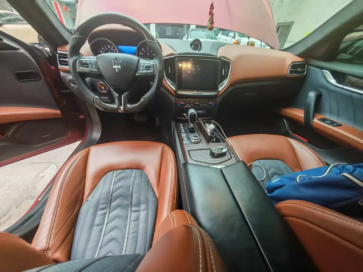 2018 Maserati Ghibli 3.0T 350HP V6 8AT,autocango,china used car exporter,china ev exporter,chinese used car exporter,chinese used ev exporter