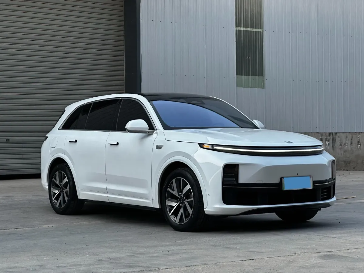 2023 Li L7 Range Extended 154HP REEV 40.9KWH,autocango,china used car exporter,china ev exporter,chinese used car exporter,chinese used ev exporter