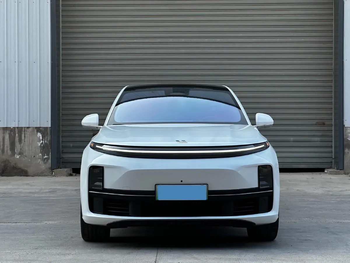 2023 Li L7 Range Extended 154HP REEV 40.9KWH,autocango,china used car exporter,china ev exporter,chinese used car exporter,chinese used ev exporter