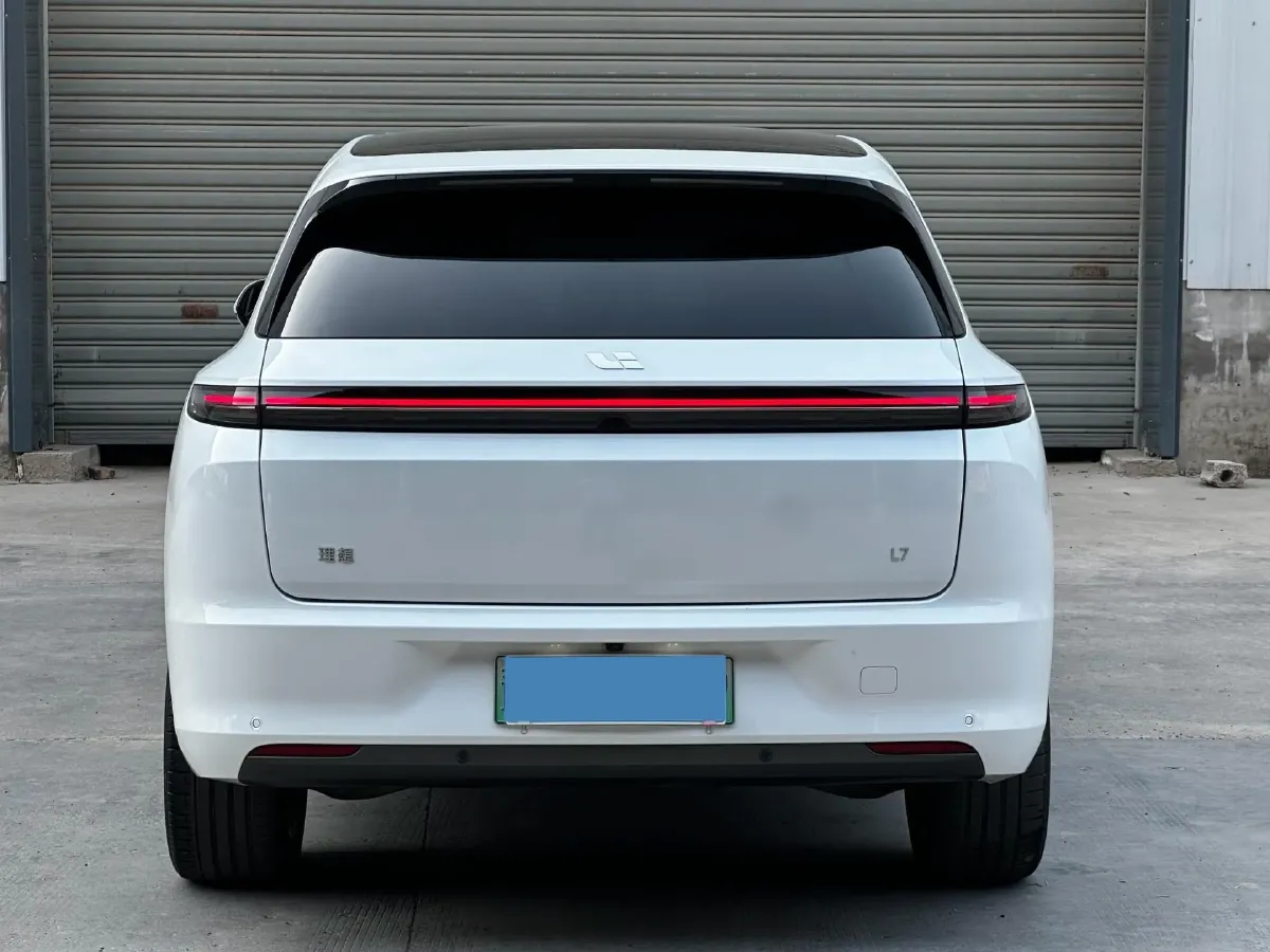 2023 Li L7 Range Extended 154HP REEV 40.9KWH,autocango,china used car exporter,china ev exporter,chinese used car exporter,chinese used ev exporter