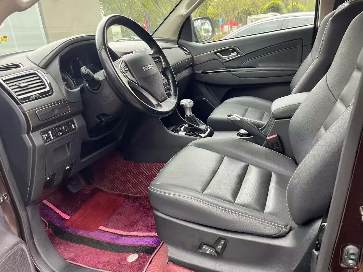 2018 Isuzu Mu-X 1.9T 163HP L4 6AT,autocango,china used car exporter,china ev exporter,chinese used car exporter,chinese used ev exporter