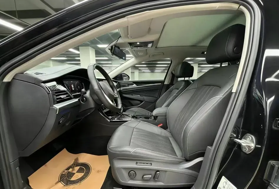 2022 Xpeng P7 BEV 60.2KWH,autocango,china used car exporter,china ev exporter,chinese used car exporter,chinese used ev exporter