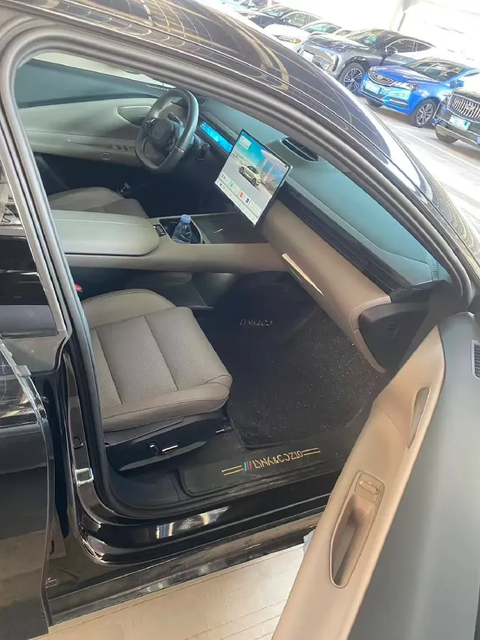 2025 Isuzu LingTuo 2.0T 220HP L4 8AT,autocango,china used car exporter,china ev exporter,chinese used car exporter,chinese used ev exporter