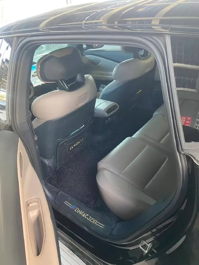 2025 Isuzu LingTuo 2.0T 220HP L4 8AT,autocango,china used car exporter,china ev exporter,chinese used car exporter,chinese used ev exporter