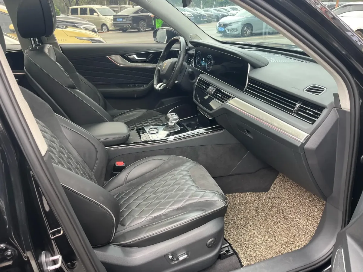 2019 HongQi HS5 2.0T 224HP L4 6AT,autocango,china used car exporter,china ev exporter,chinese used car exporter,chinese used ev exporter