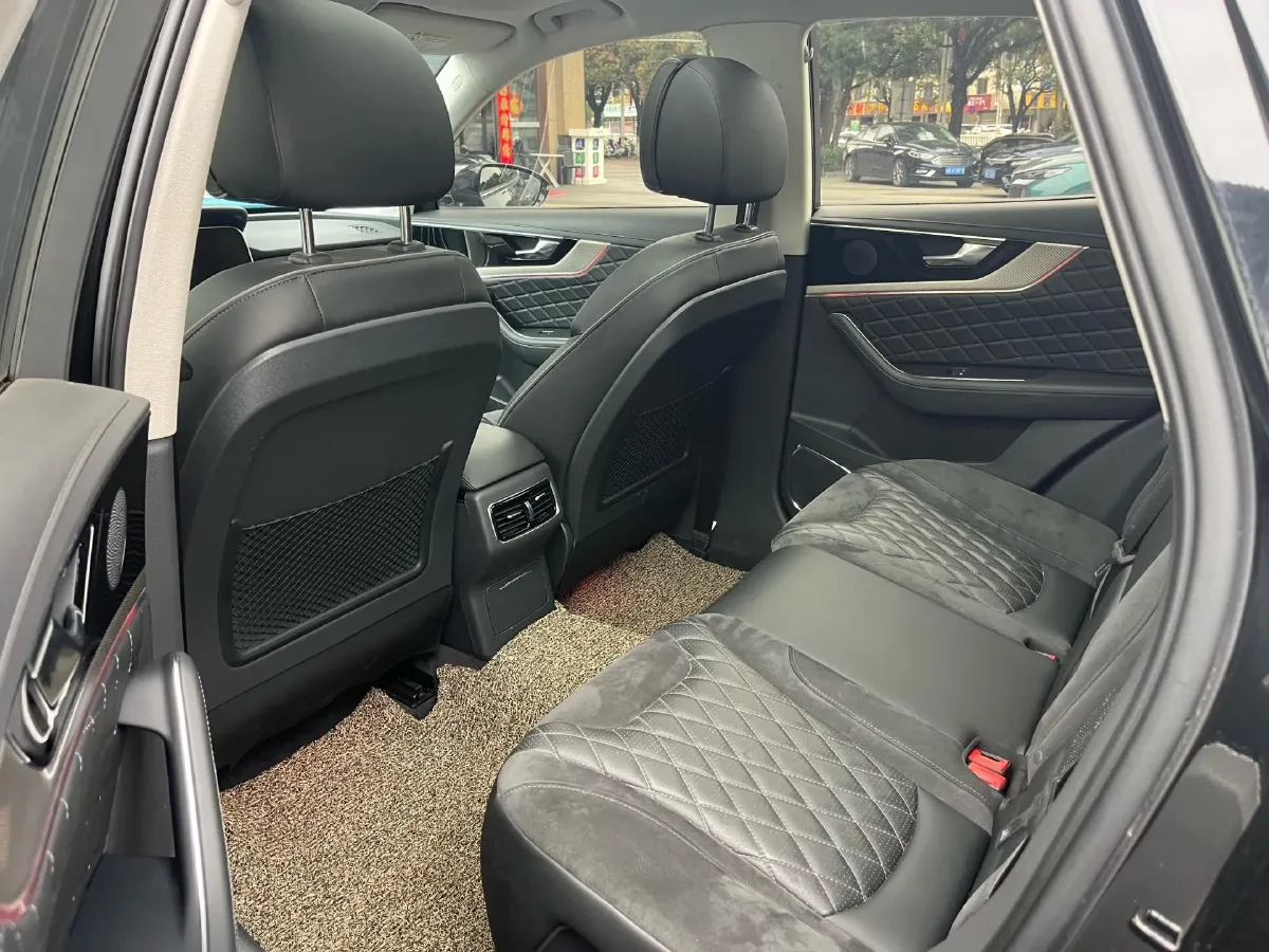 2019 HongQi HS5 2.0T 224HP L4 6AT,autocango,china used car exporter,china ev exporter,chinese used car exporter,chinese used ev exporter