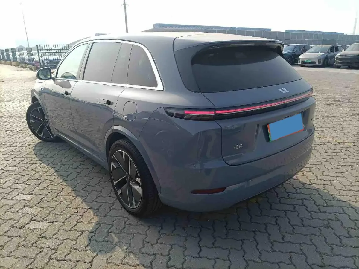 2025 Li L7 Range Extended 154HP REEV,autocango,china used car exporter,china ev exporter,chinese used car exporter,chinese used ev exporter