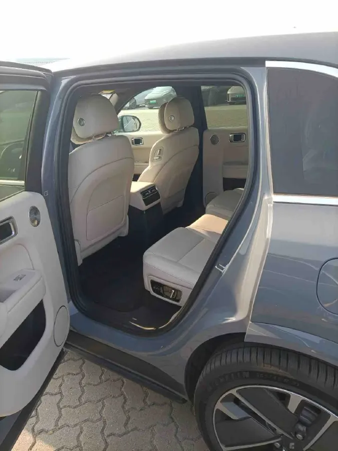 2025 Li L7 Range Extended 154HP REEV,autocango,china used car exporter,china ev exporter,chinese used car exporter,chinese used ev exporter