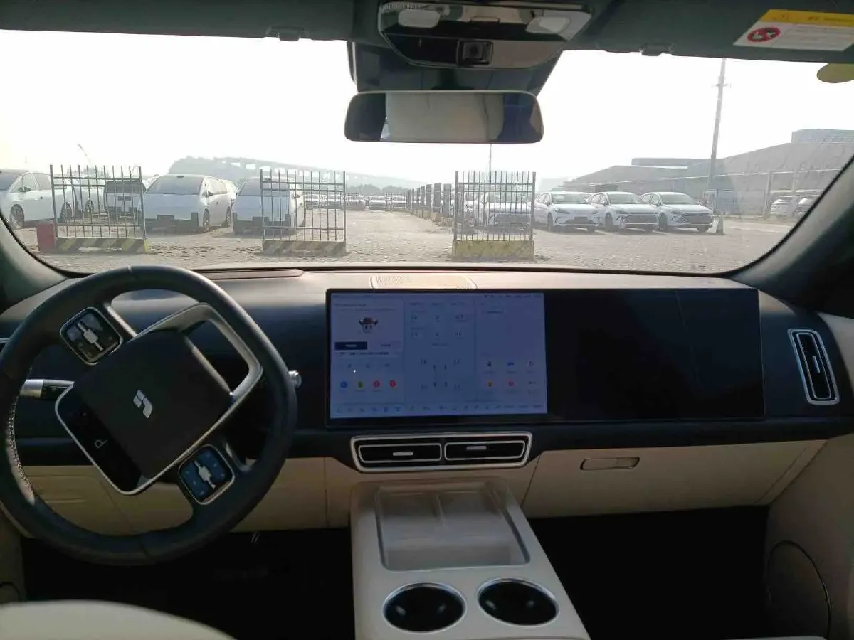 2025 Li L7 Range Extended 154HP REEV,autocango,china used car exporter,china ev exporter,chinese used car exporter,chinese used ev exporter