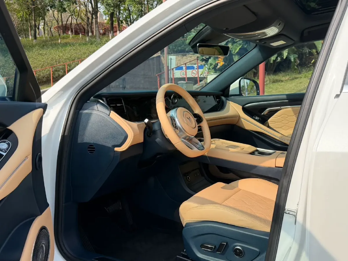 2024 Voyah FREE 1.5T 150HP L4 REEV 39.2KWH,autocango,china used car exporter,china ev exporter,chinese used car exporter,chinese used ev exporter