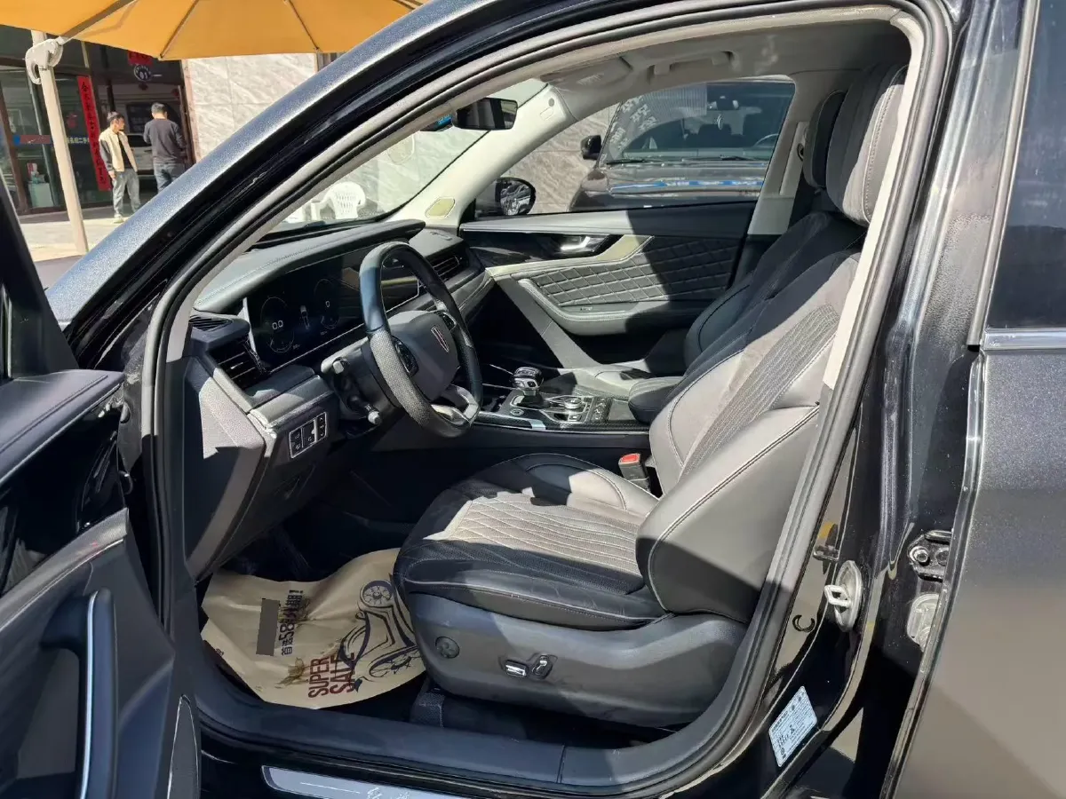 2022 HongQi HS5 2.0T 224HP L4 6AT,autocango,china used car exporter,china ev exporter,chinese used car exporter,chinese used ev exporter