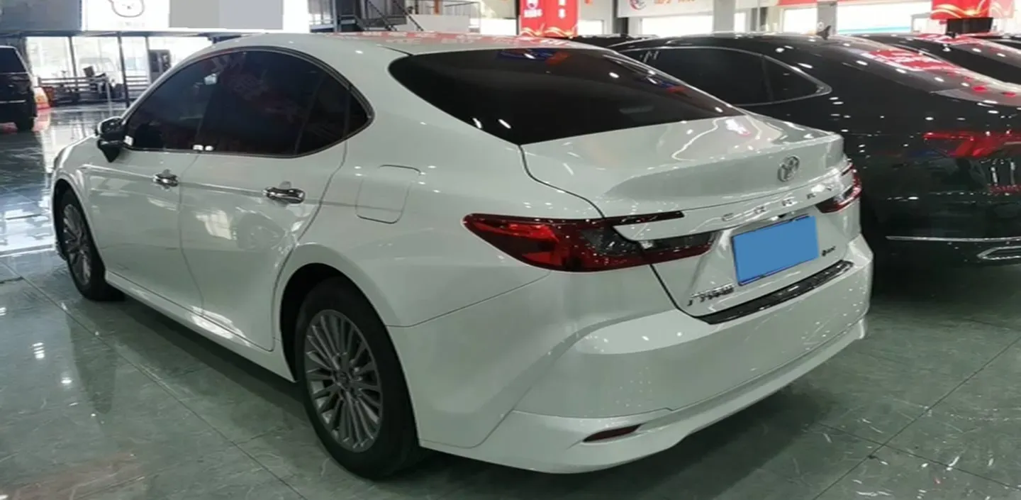 2024 Toyota Camry 2.0L 152HP L4 E-CVT Hybrid,autocango,china used car exporter,china ev exporter,chinese used car exporter,chinese used ev exporter