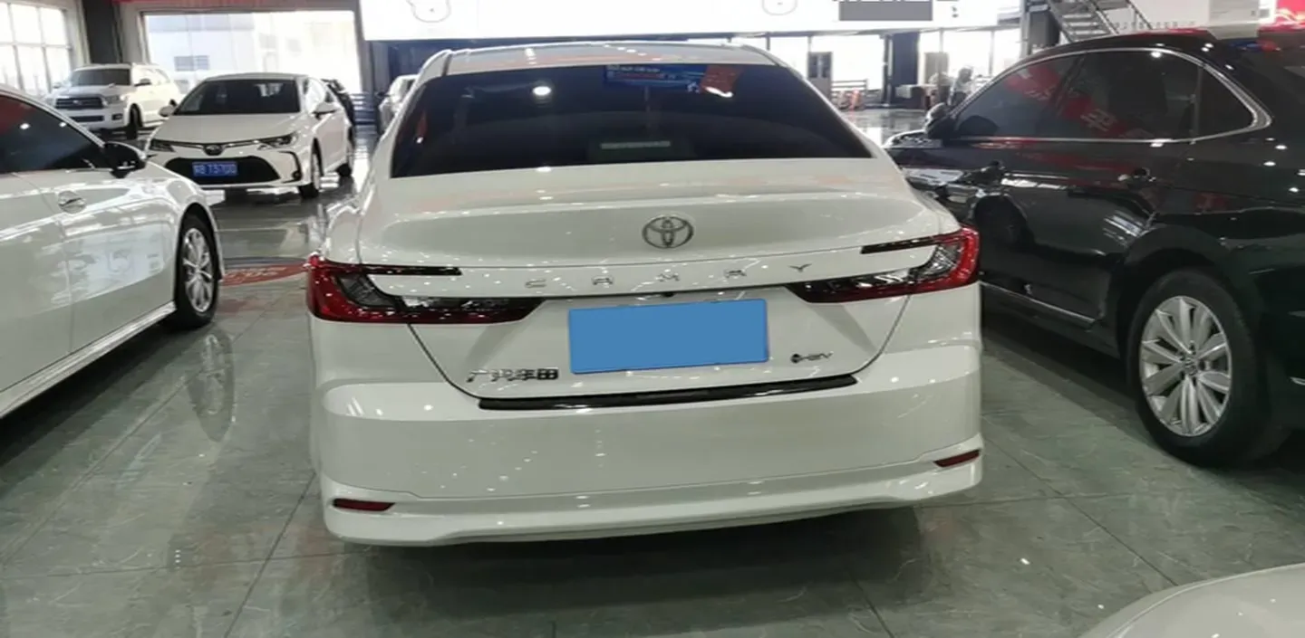 2024 Toyota Camry 2.0L 152HP L4 E-CVT Hybrid,autocango,china used car exporter,china ev exporter,chinese used car exporter,chinese used ev exporter