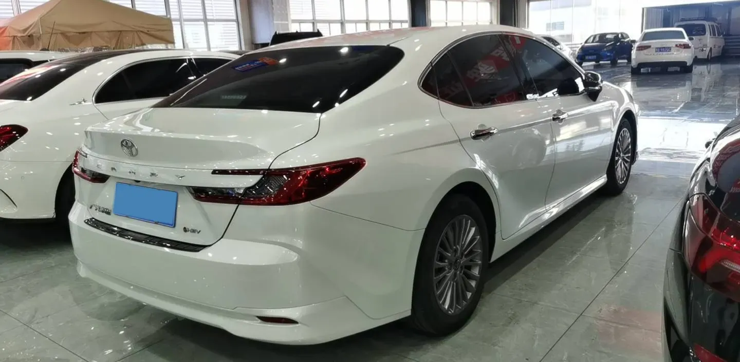 2024 Toyota Camry 2.0L 152HP L4 E-CVT Hybrid,autocango,china used car exporter,china ev exporter,chinese used car exporter,chinese used ev exporter