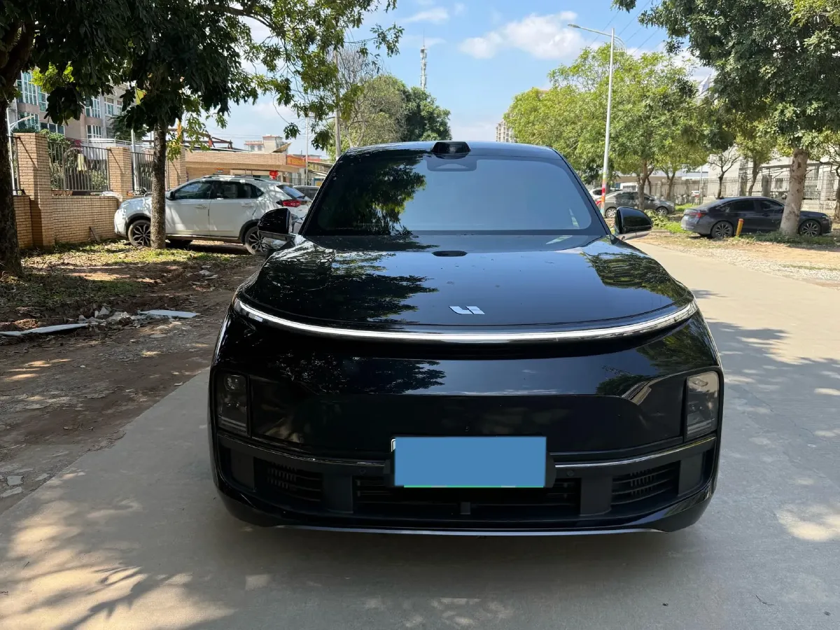 2024 Toyota Granvia 2.5L 189HP L4 E-CVT Hybrid,autocango,china used car exporter,china ev exporter,chinese used car exporter,chinese used ev exporter