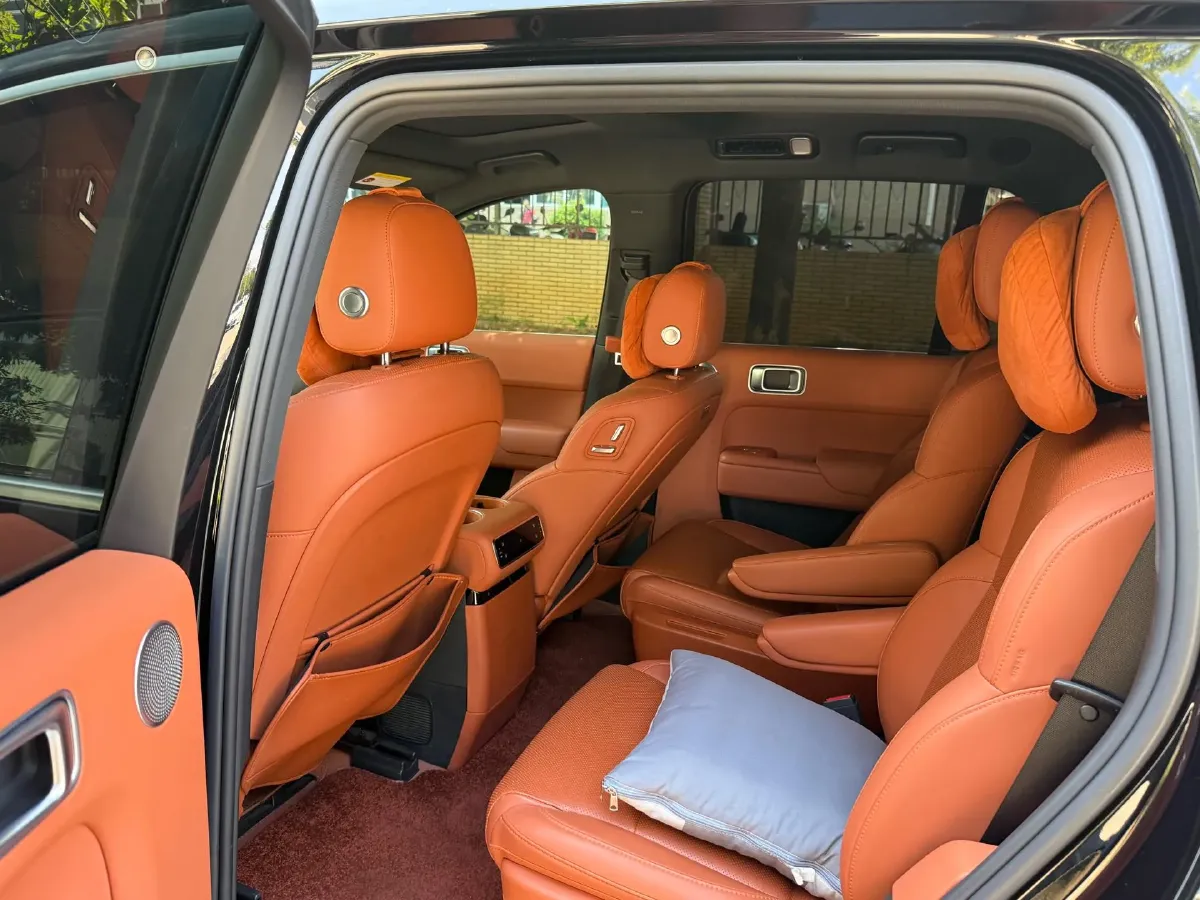 2024 Toyota Granvia 2.5L 189HP L4 E-CVT Hybrid,autocango,china used car exporter,china ev exporter,chinese used car exporter,chinese used ev exporter