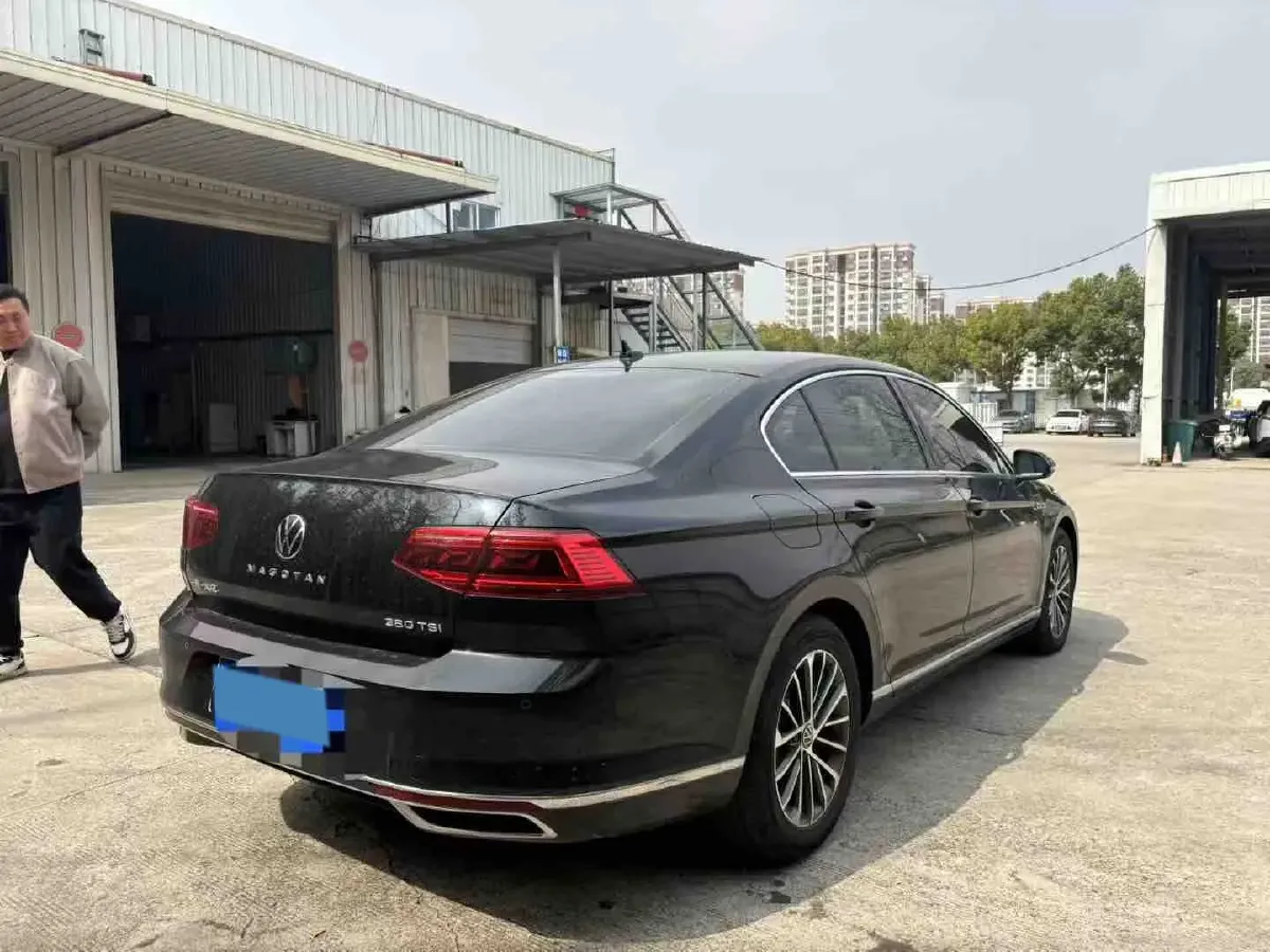 2020 Volkswagen Magotan 2.0T 186HP L4 7DCT,autocango,china used car exporter,china ev exporter,chinese used car exporter,chinese used ev exporter